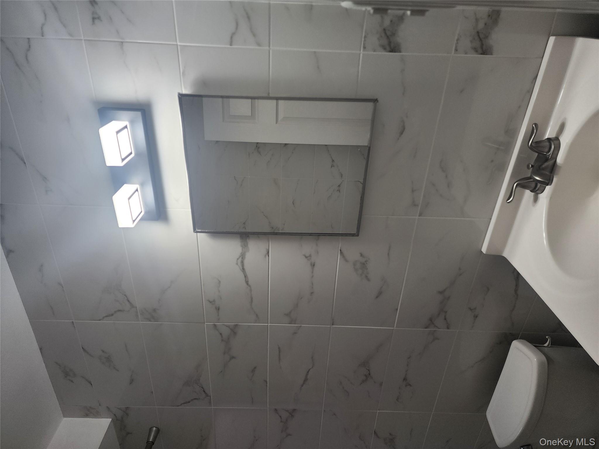 #15 photo, 79-56 77 Avenue, कुईंस Glendale , NY 11385