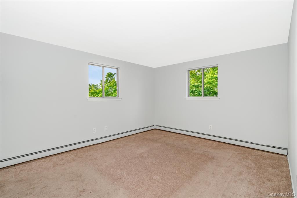 #7 photo, 227 N Walnut Street, नासाउ काउंटी Massapequa , NY 11758