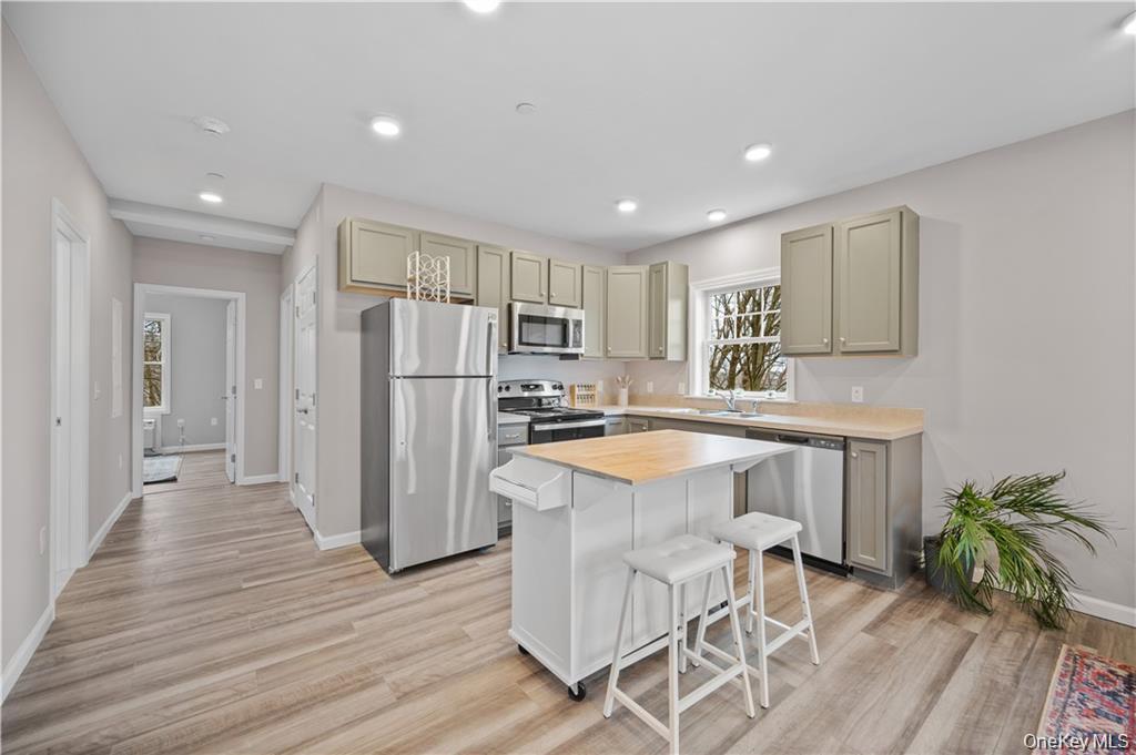 #5 photo, 108 N Kensico Avenue, White Plains , NY 10604