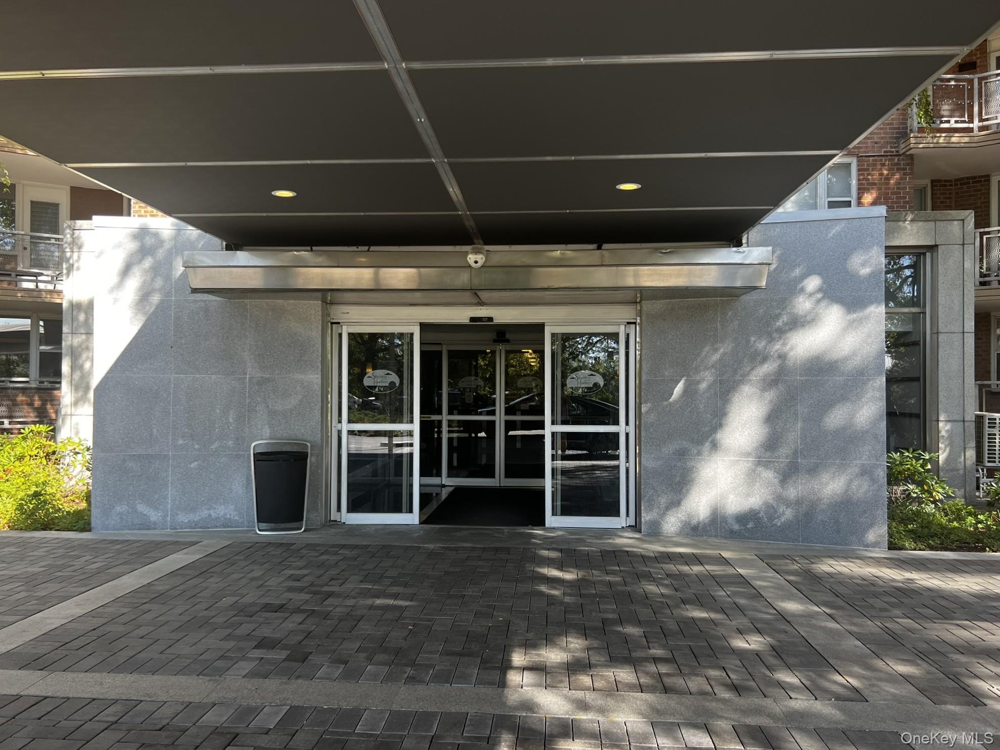 #3 photo, 5800 Arlington Avenue, Бронкс ‖ Bronx , NY 10471