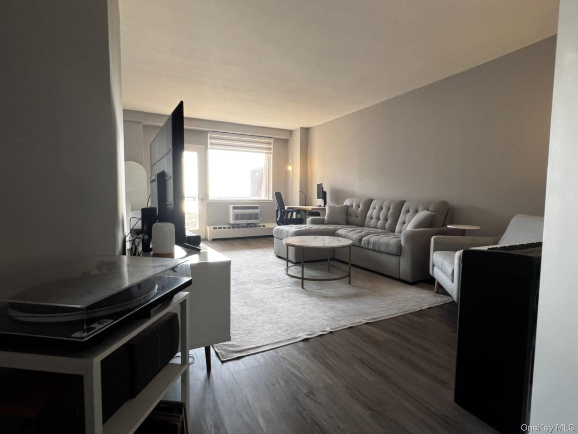 #8 photo, 5800 Arlington Avenue, Бронкс ‖ Bronx , NY 10471