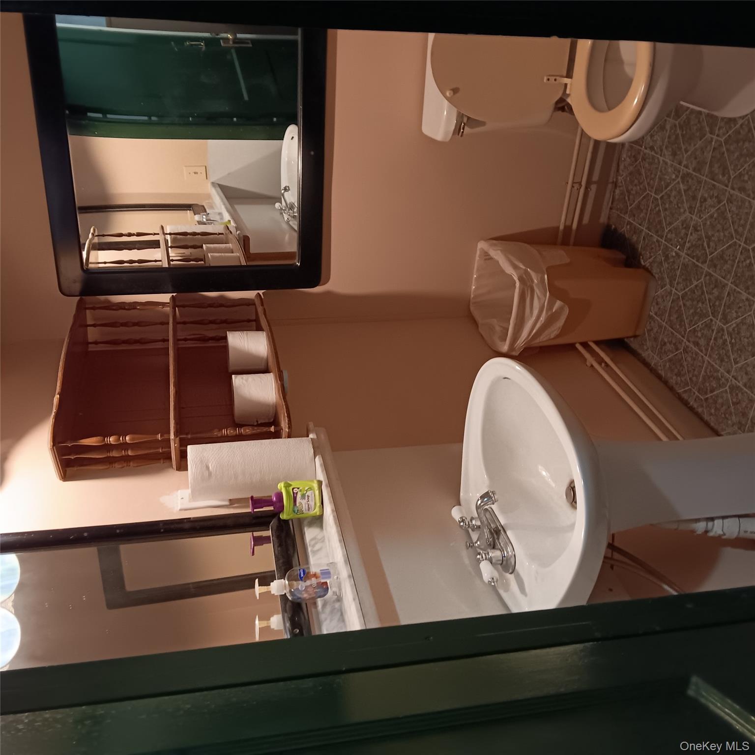 #8 photo, 35 State Route 211, 뉴욕주 Cuddebackville , NY 12729