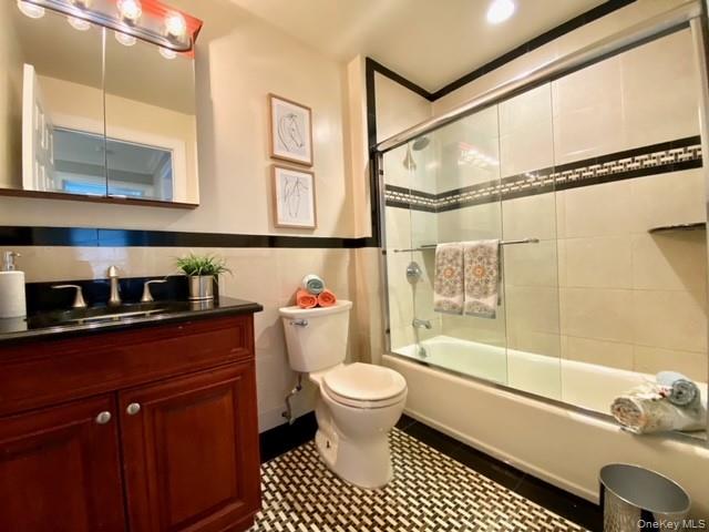 #11 photo, 1504 Vista View Drive, Саффолк ‖ Farmingville , NY 11738