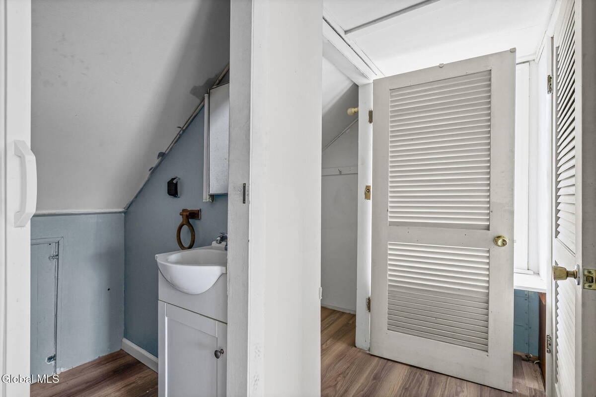 #18 photo, 2029 Cardiff Road, Rotterdam , NY 12303