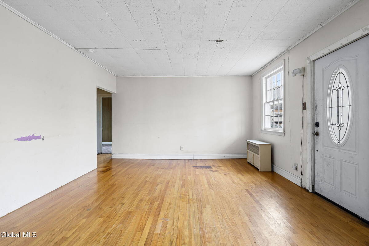 #5 photo, 2029 Cardiff Road, Rotterdam , NY 12303