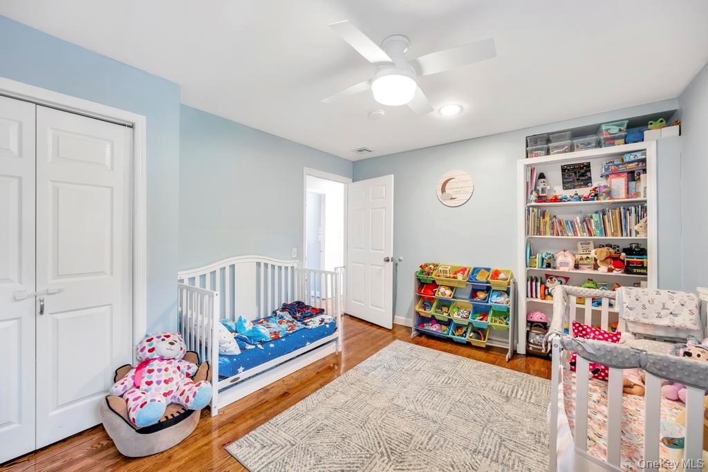 #18 photo, 62 Forest Avenue, सफ़ोक काउंटी Lake Grove , NY 11755