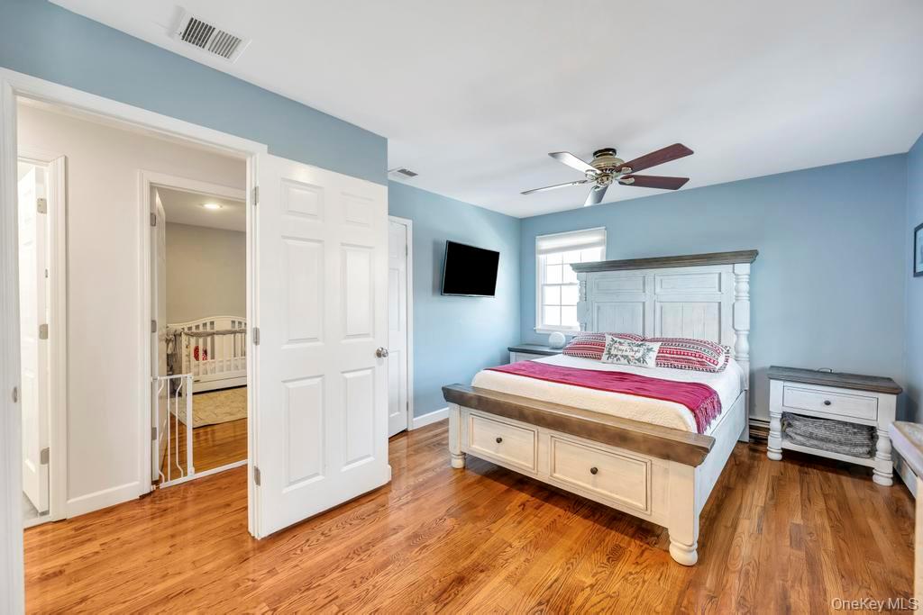 #21 photo, 62 Forest Avenue, सफ़ोक काउंटी Lake Grove , NY 11755