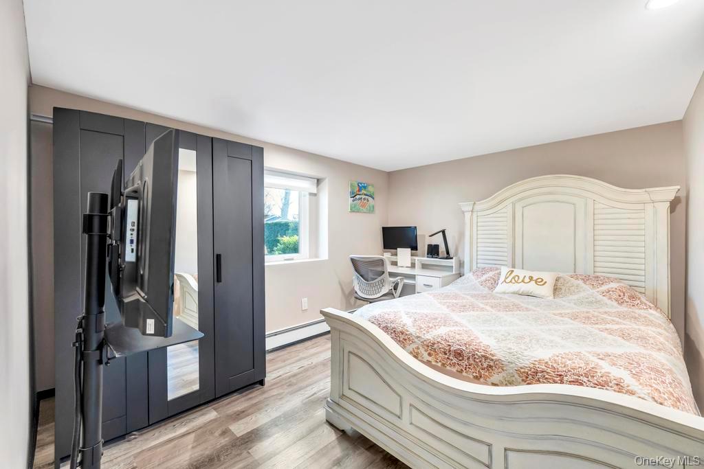 #22 photo, 62 Forest Avenue, सफ़ोक काउंटी Lake Grove , NY 11755