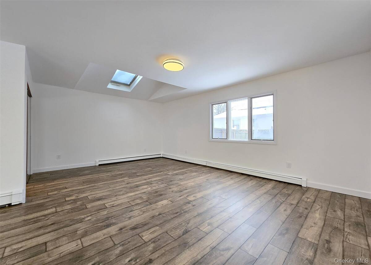 #7 photo, 35 Segatogue Lane, सफ़ोक काउंटी South Setauket , NY 11720