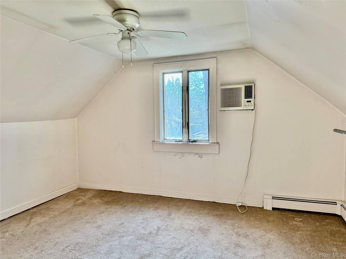 #15 photo, 26 N Swezeytown Road, מחוז סאפוק Middle Island , NY 11953