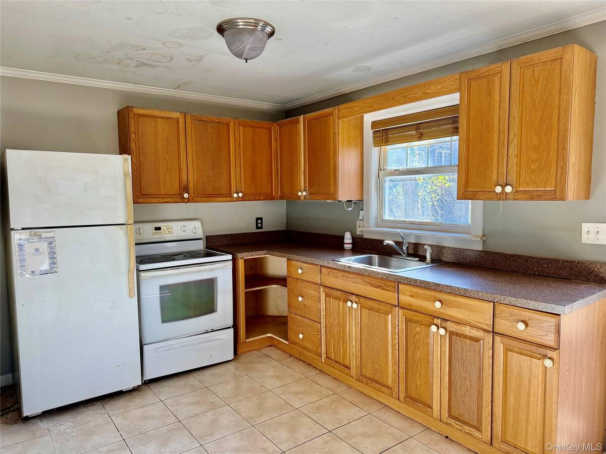 #20 photo, 26 N Swezeytown Road, מחוז סאפוק Middle Island , NY 11953