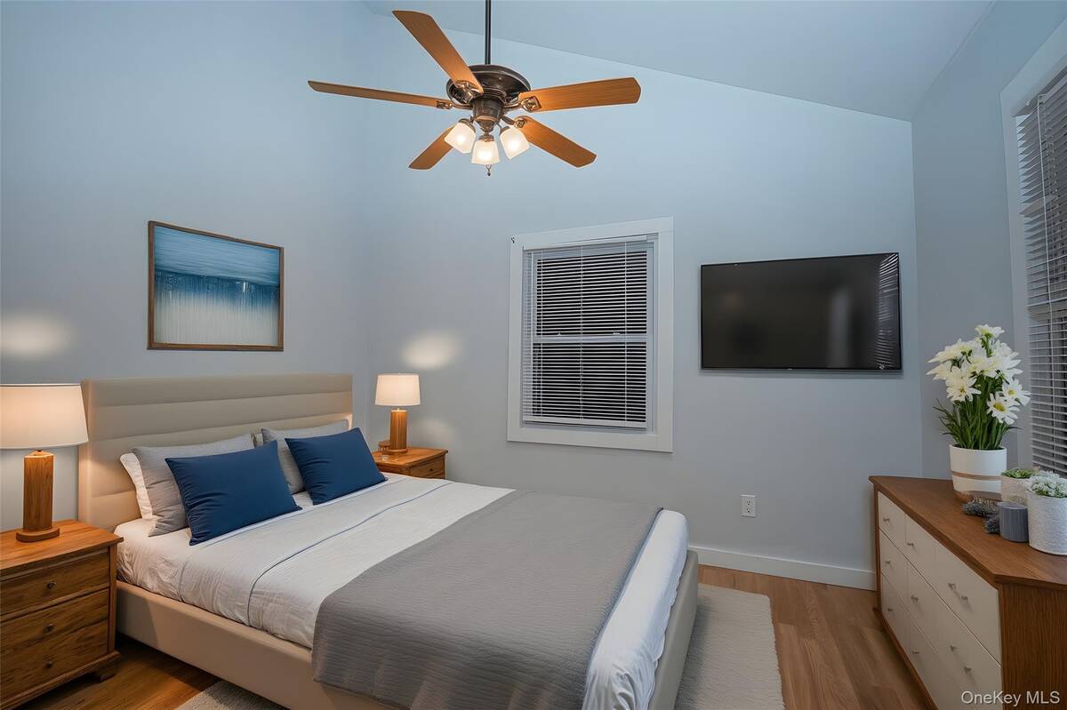 #8 photo, 27 Cynthia Lane, सफ़ोक काउंटी Center Moriches , NY 11934