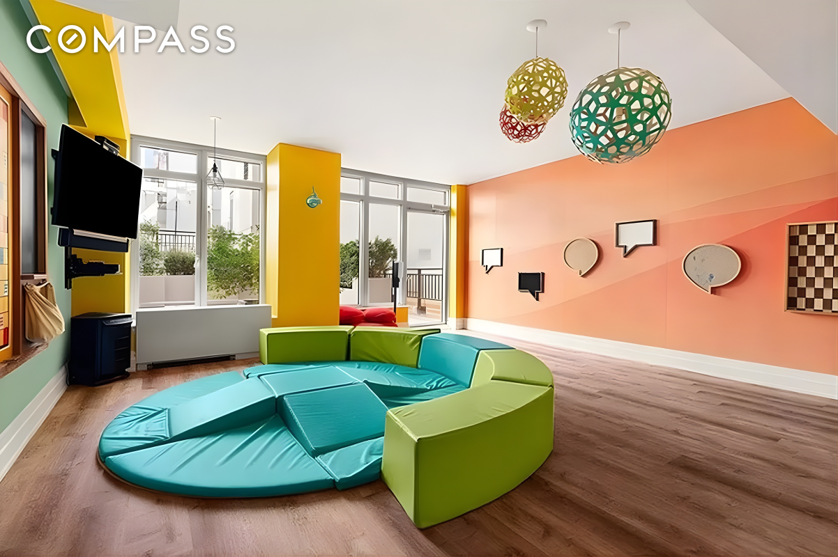 #11 photo, New York City, Upper East Side , NY 10028