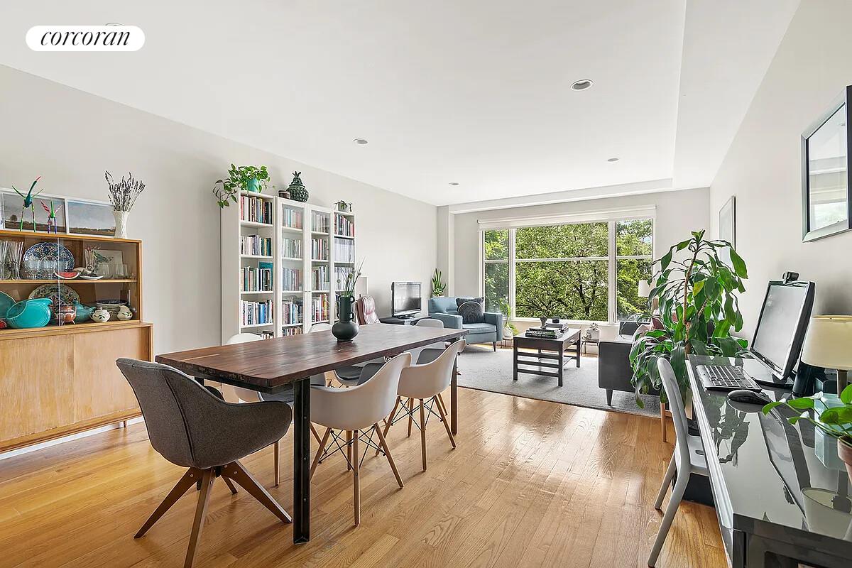 #1 photo, 10 SLOCUM Place, Бруклин ‖ Ditmas Park , NY 11218