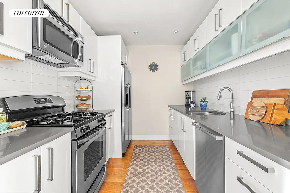 #6 photo, 10 SLOCUM Place, Бруклин ‖ Ditmas Park , NY 11218