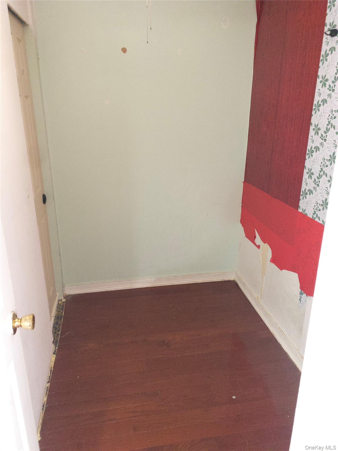 #19 photo, 15818 85th Avenue, Jamaica Hills , NY 11432