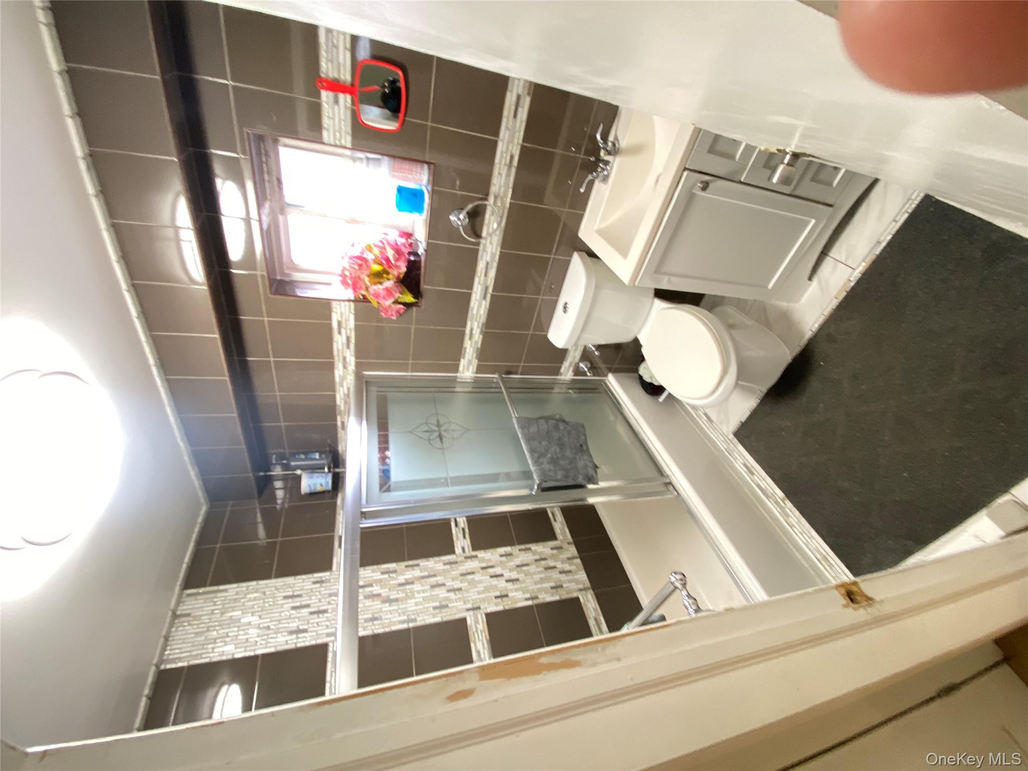 #7 photo, 15818 85th Avenue, Jamaica Hills , NY 11432