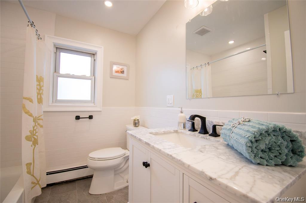 #13 photo, 650 Bryant Street, ناسو East Meadow , NY 11554