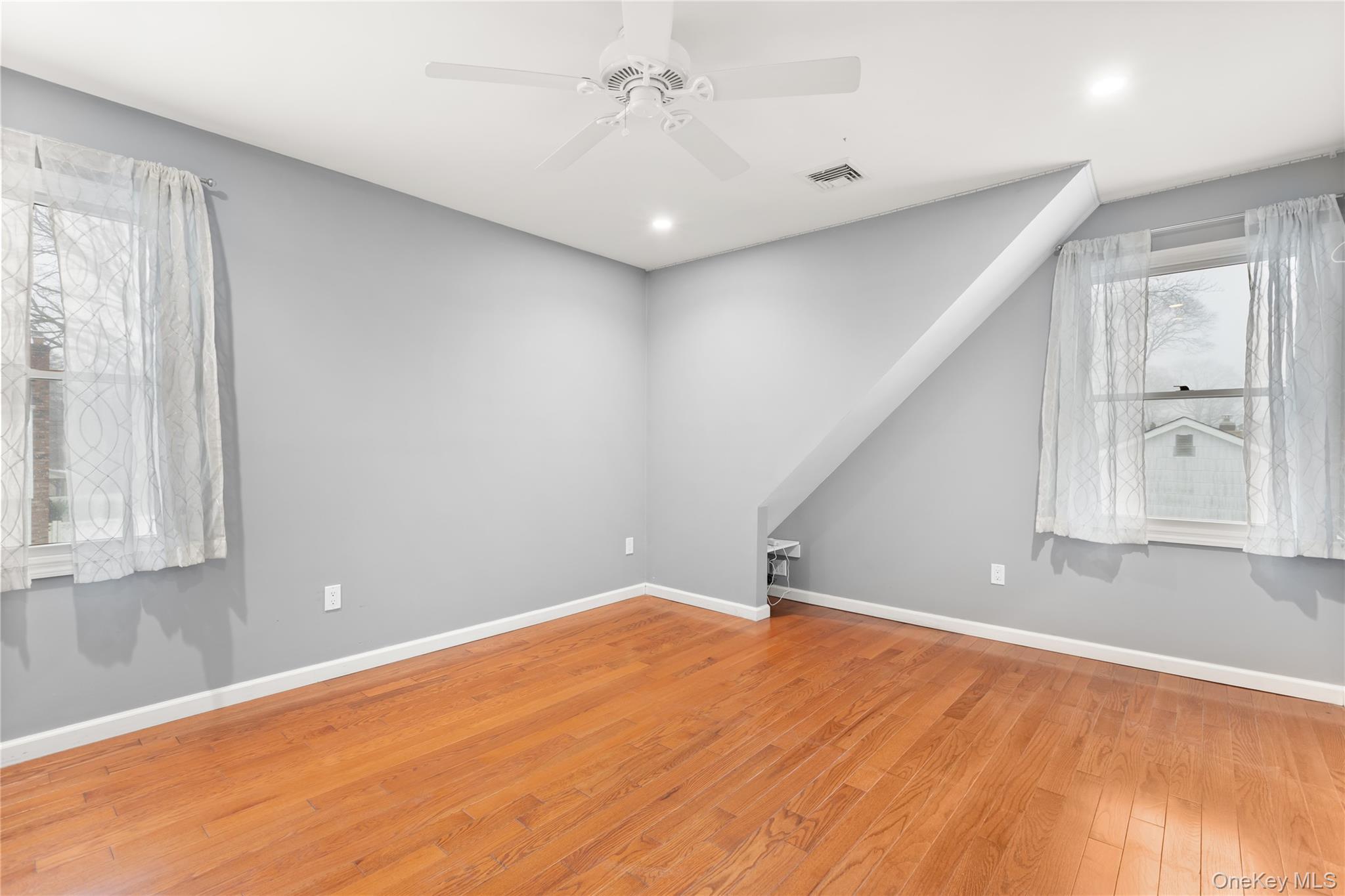 #14 photo, 339 Halbert Drive, سوفولك Holbrook , NY 11741