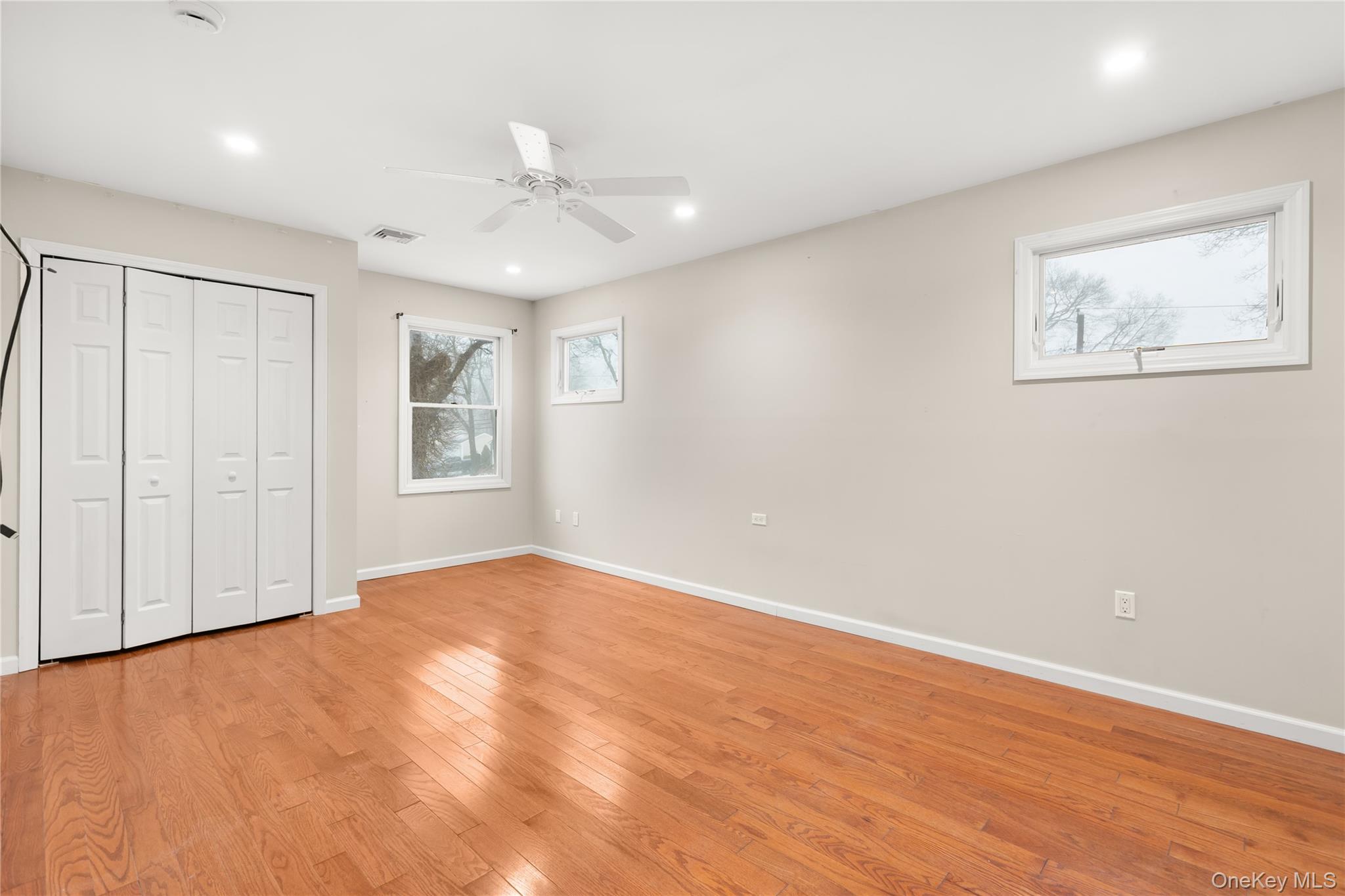 #15 photo, 339 Halbert Drive, سوفولك Holbrook , NY 11741