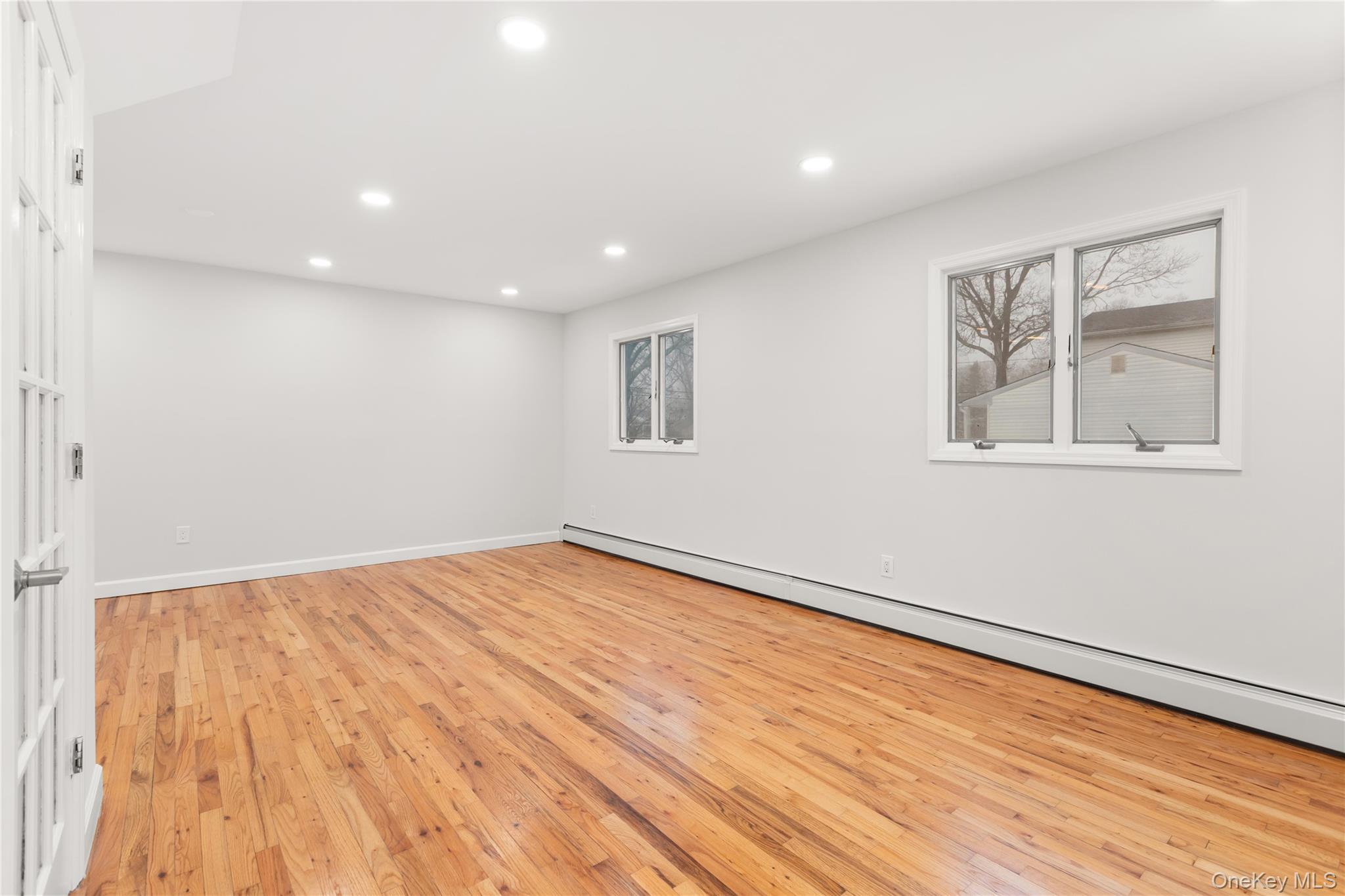 #8 photo, 339 Halbert Drive, سوفولك Holbrook , NY 11741