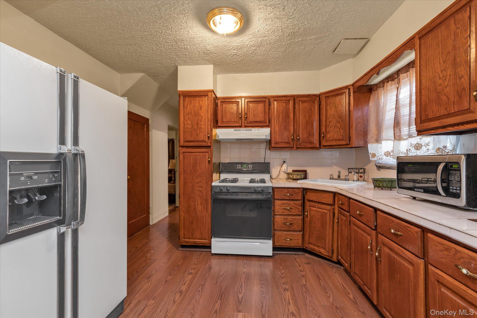 #6 photo, 141-12 184th Street, Springfield Gardens , NY 11413