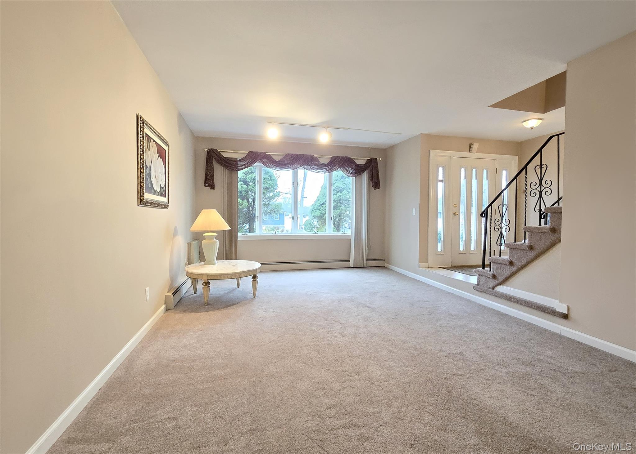 #9 photo, 342 Thrift Street, Саффолк ‖ Ronkonkoma , NY 11779