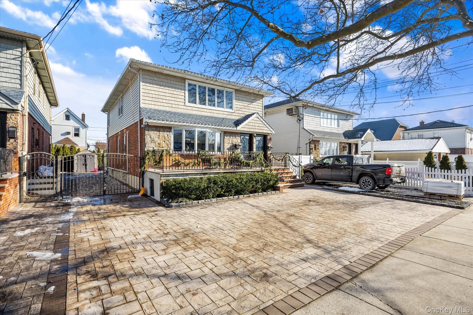 #2 photo, 157-37 98th Street, קווינס Howard Beach , NY 11414