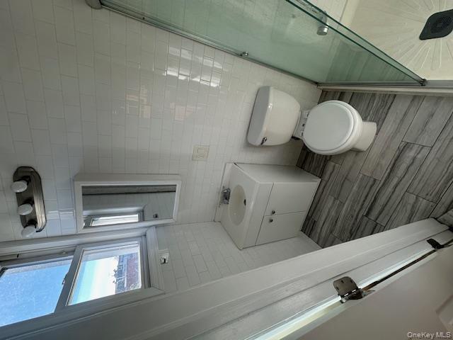 #4 photo, 1930 Bleecker Street, कुईंस Ridgewood , NY 11385