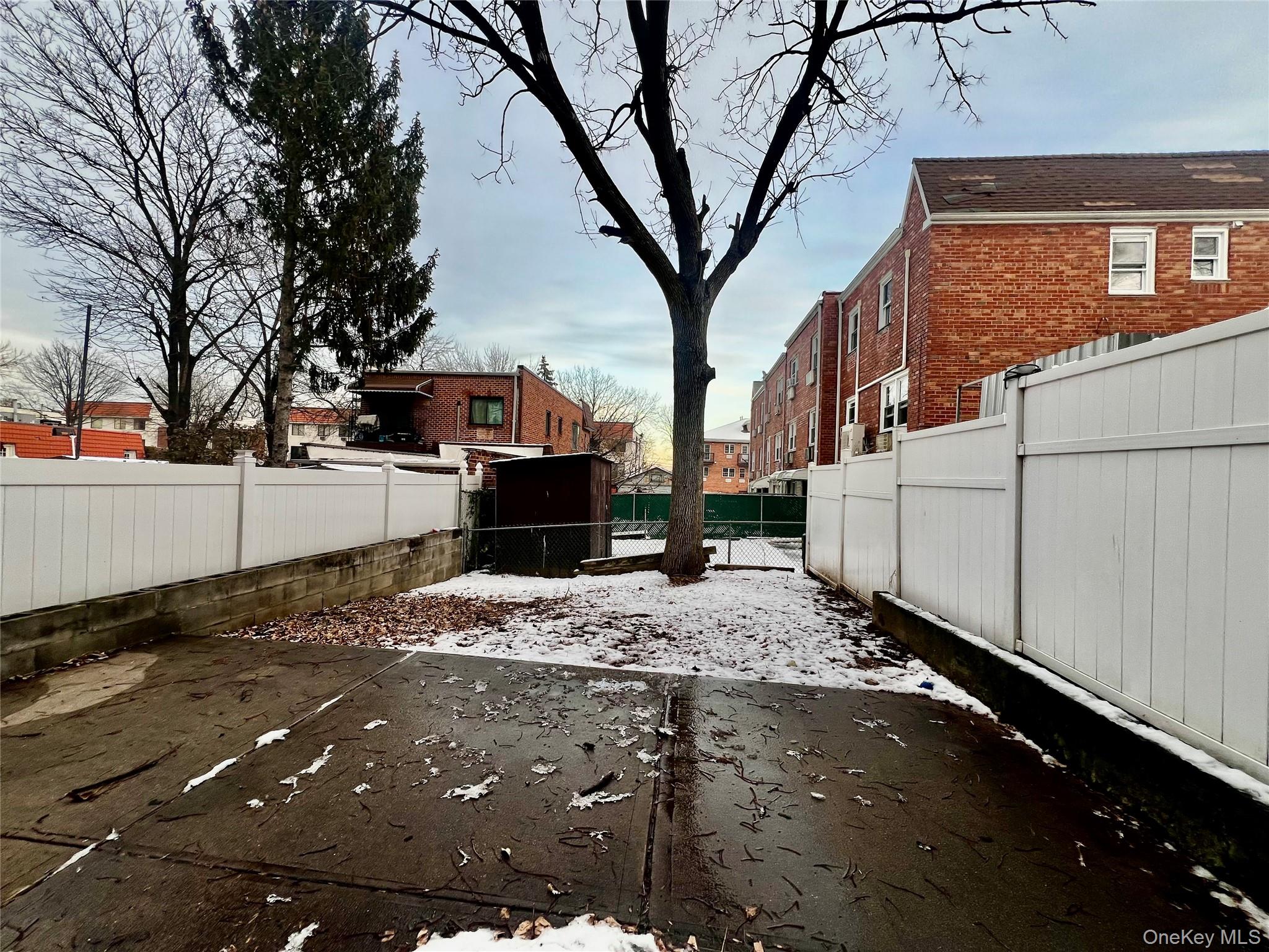 #2 photo, 5-21 128th Street, 皇后区 大学点 College Point , NY 11356