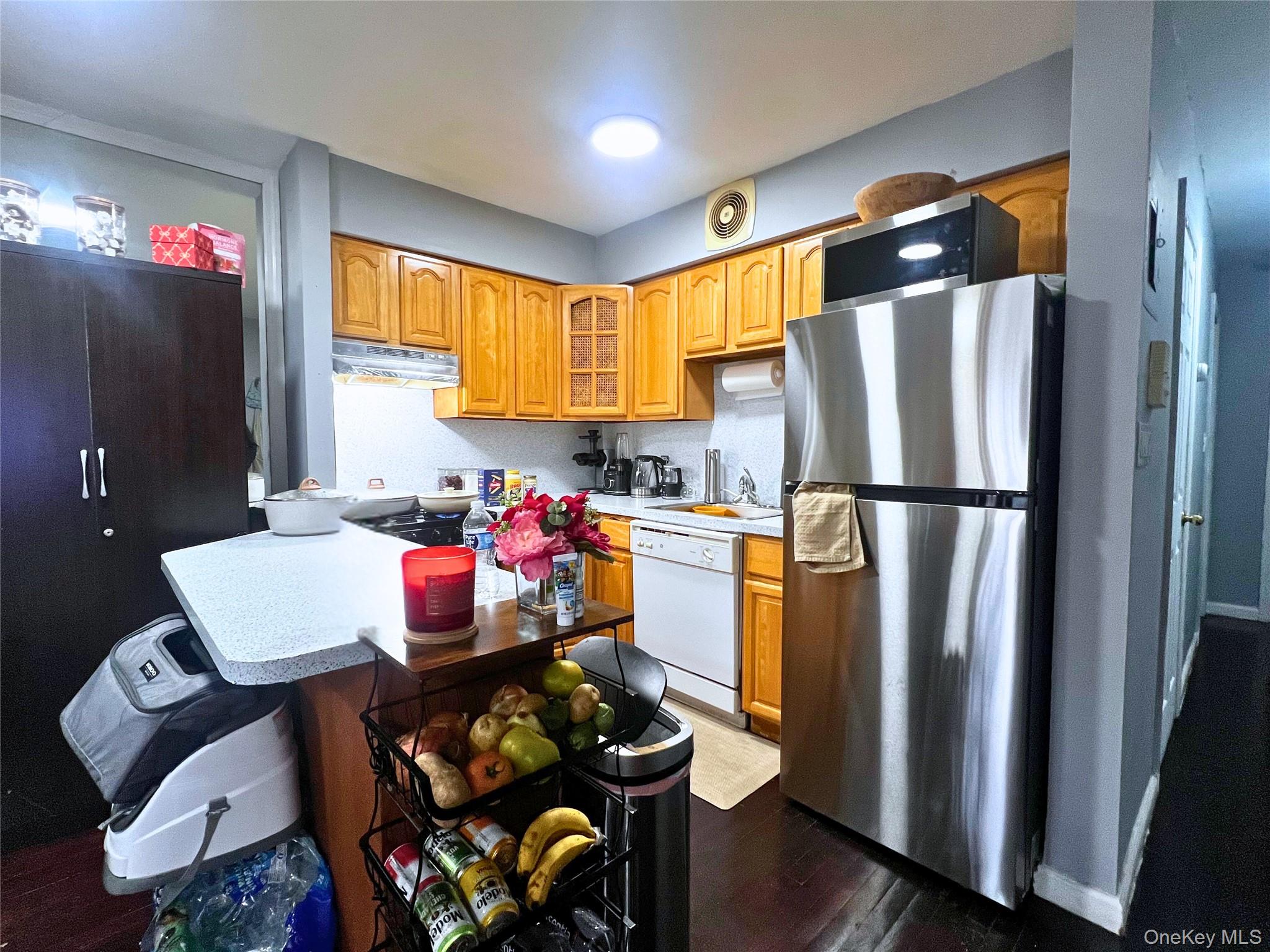 #9 photo, 5-21 128th Street, College Point , NY 11356