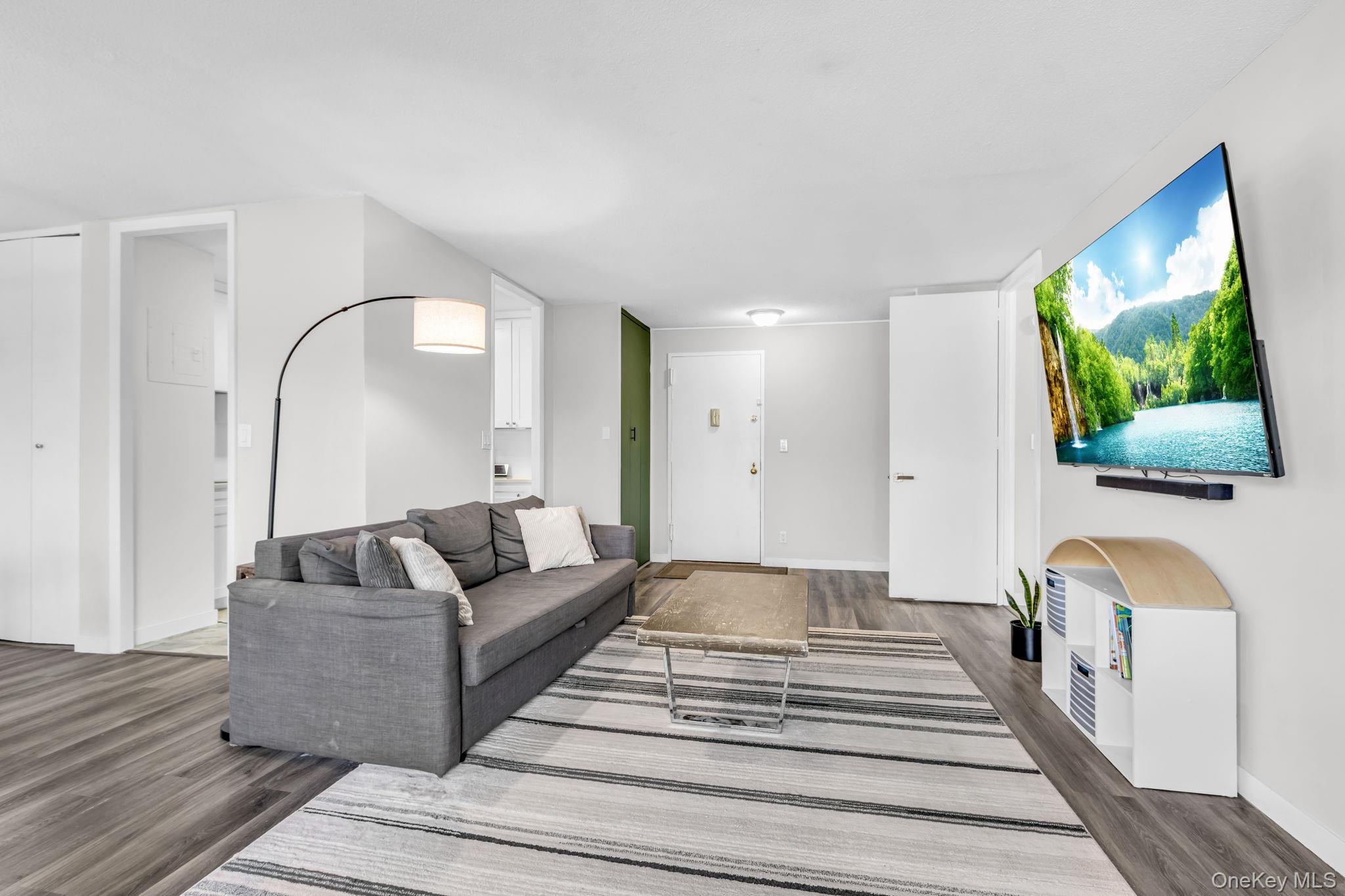 #4 photo, 155 Ferris Avenue, White Plains , NY 10603