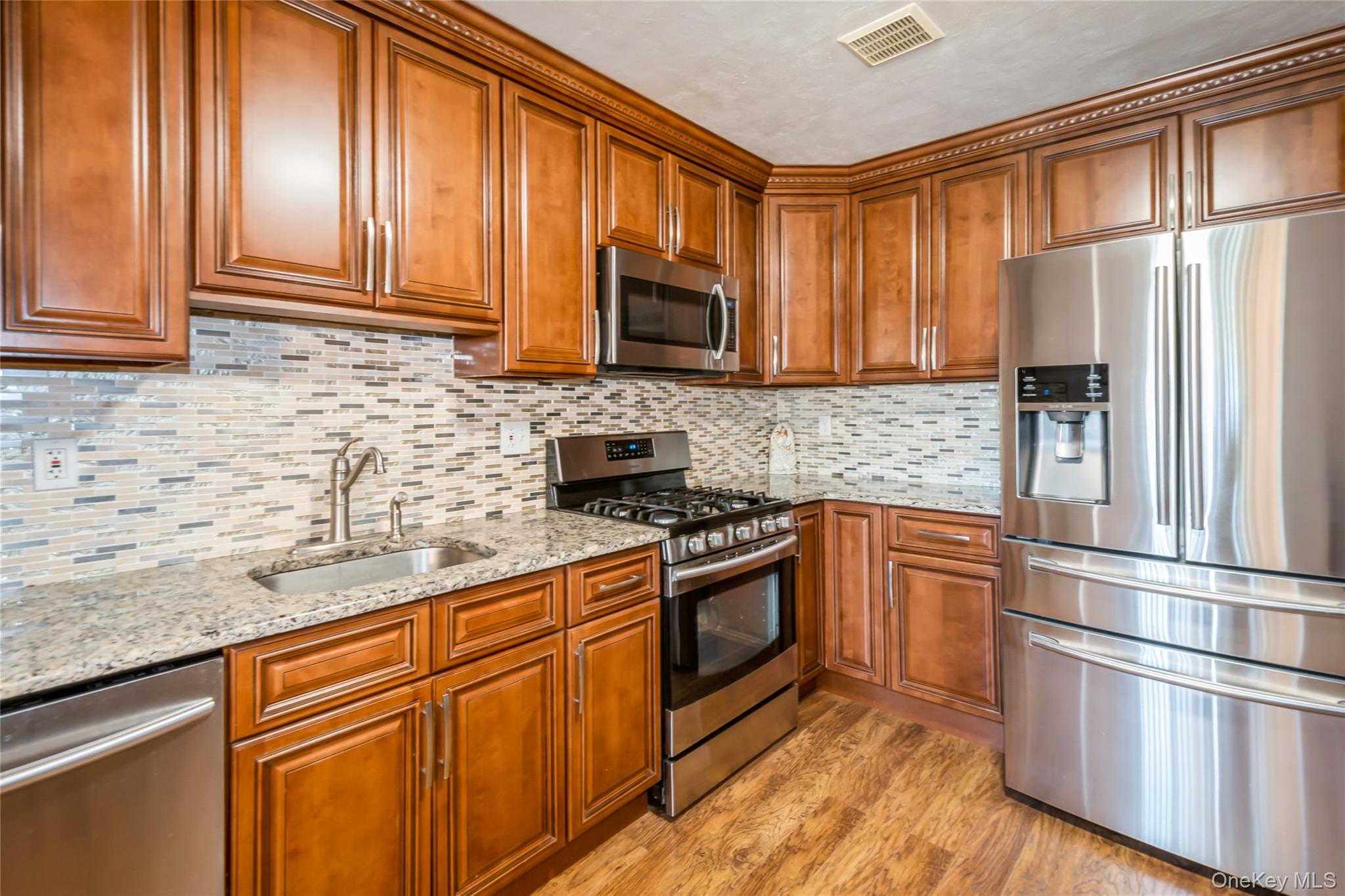 #7 photo, 138 Country Club Lane, Pomona , NY 10970