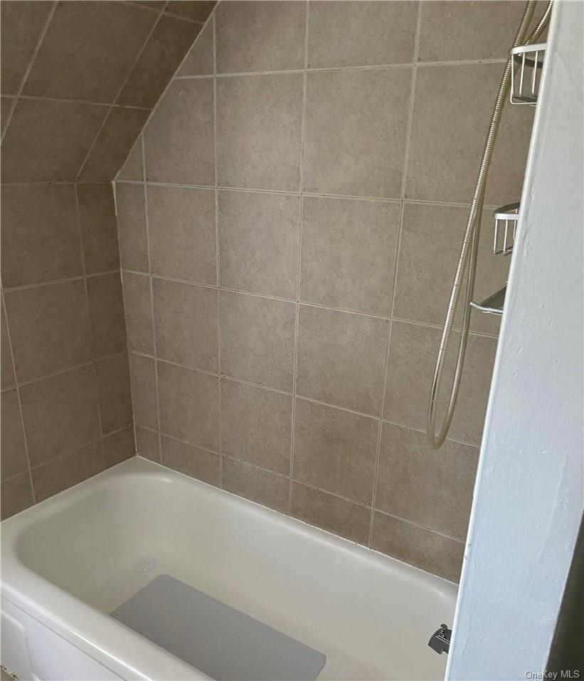 #12 photo, 8 Park Avenue, Hillburn , NY 10931