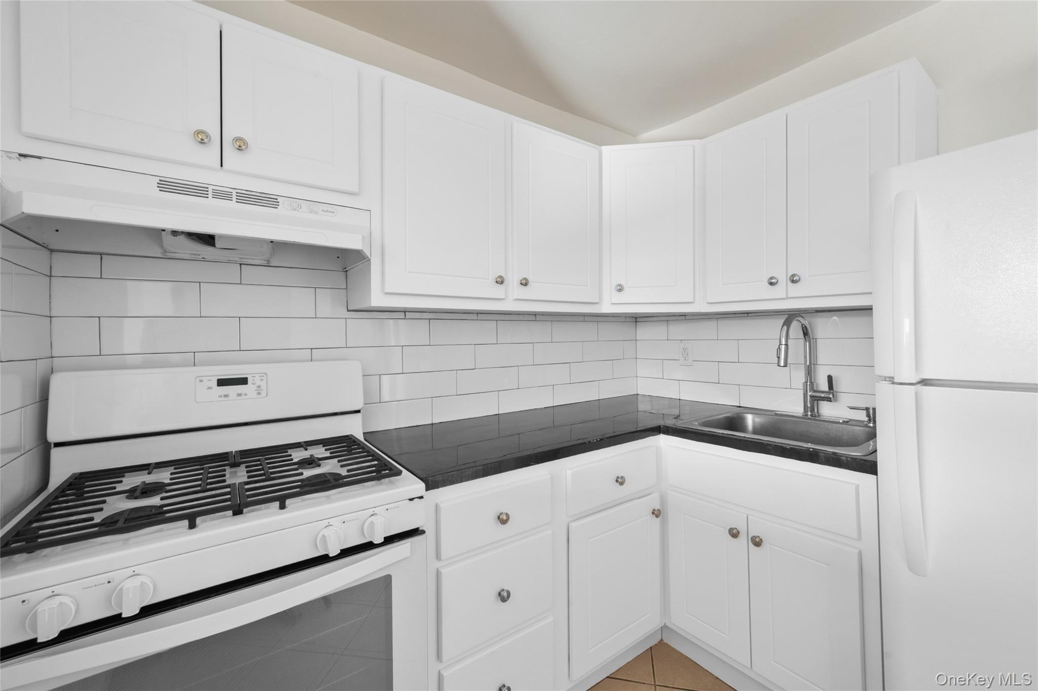 #14 photo, 351 N Broadway, Yonkers , NY 10701