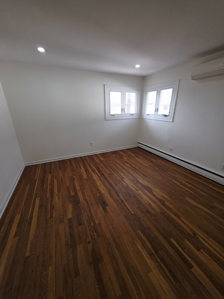 #11 photo, 149-30 81ST Street, Howard Beach , NY 11414