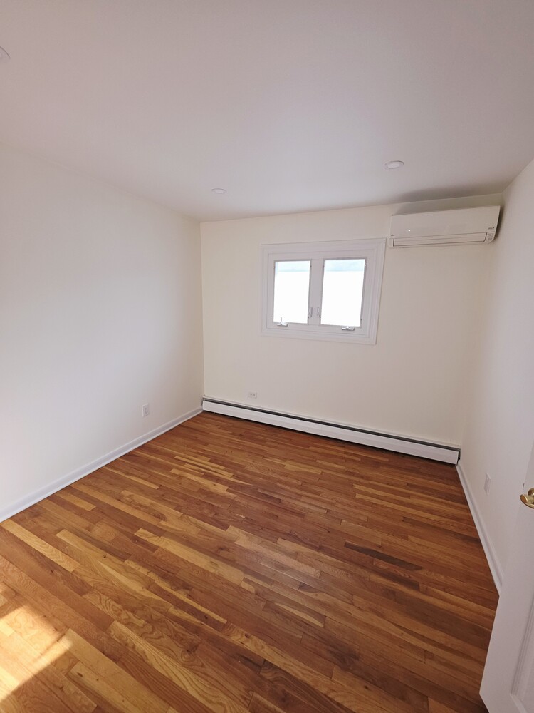 #12 photo, 149-30 81ST Street, Howard Beach , NY 11414