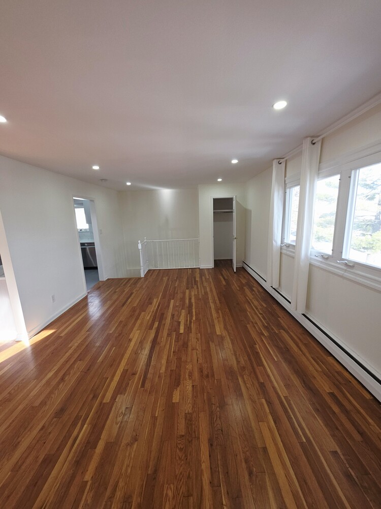 #3 photo, 149-30 81ST Street, Howard Beach , NY 11414