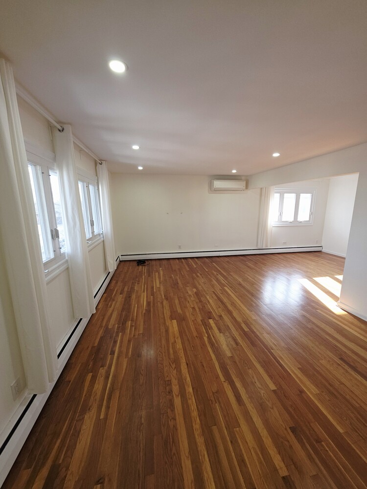 #4 photo, 149-30 81ST Street, Howard Beach , NY 11414