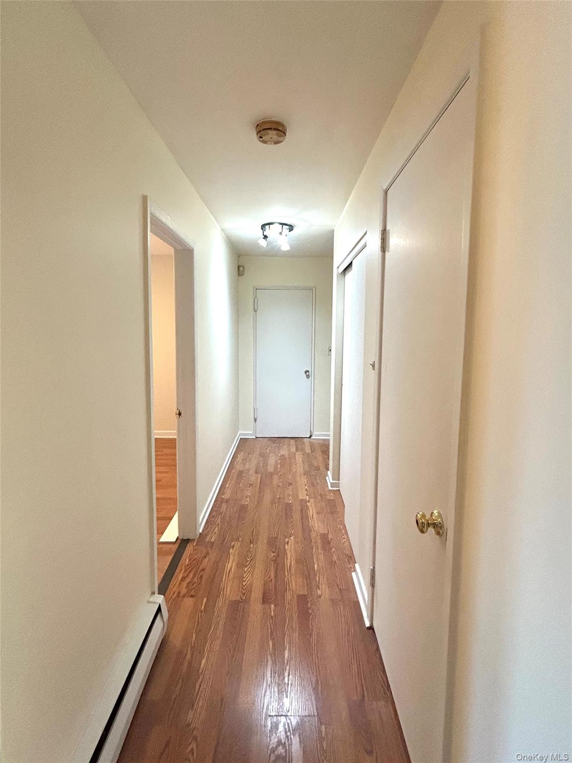 #10 photo, 76-36 265th Street, New Hyde Park , NY 11040