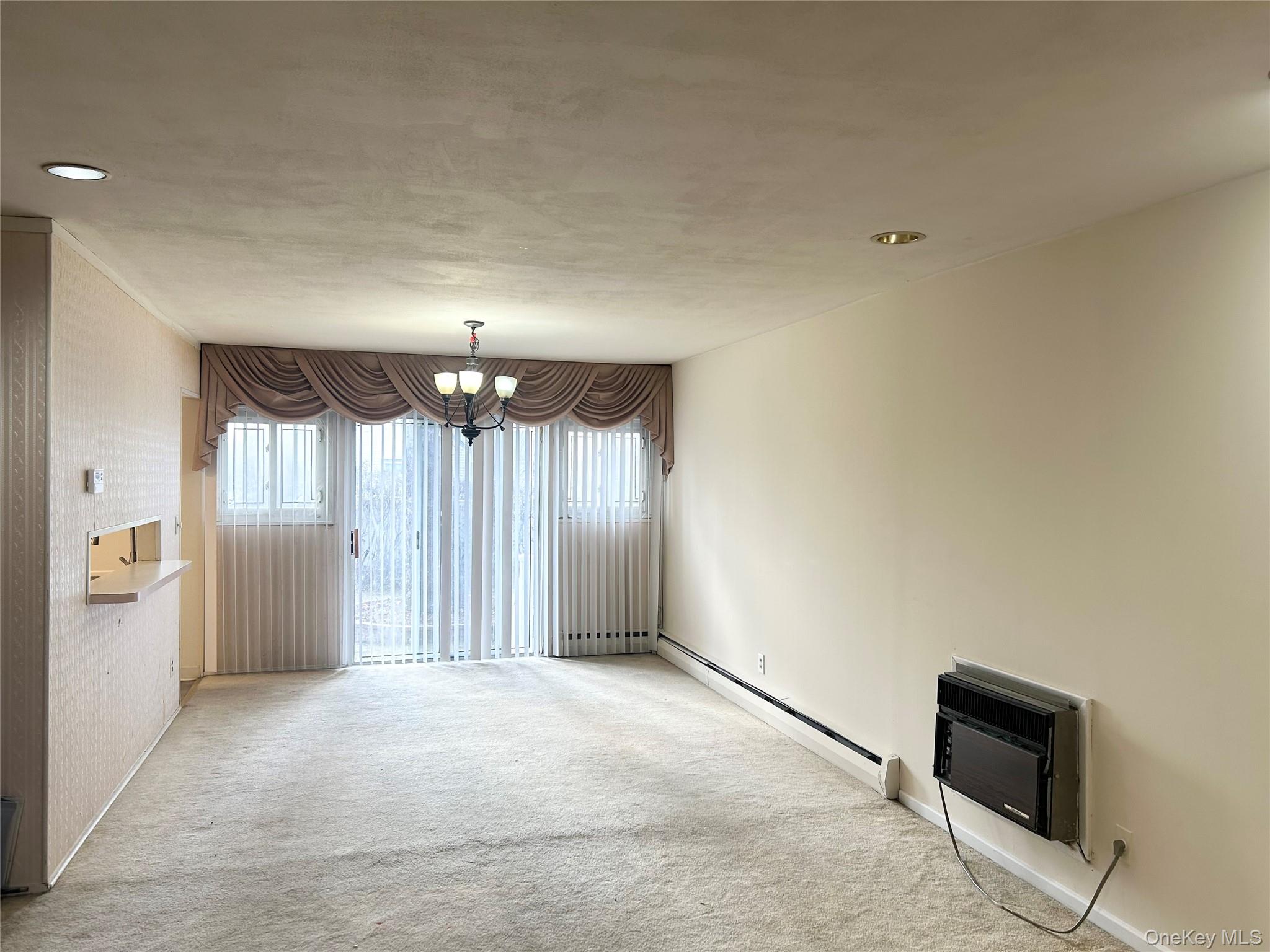 #5 photo, 76-36 265th Street, New Hyde Park , NY 11040