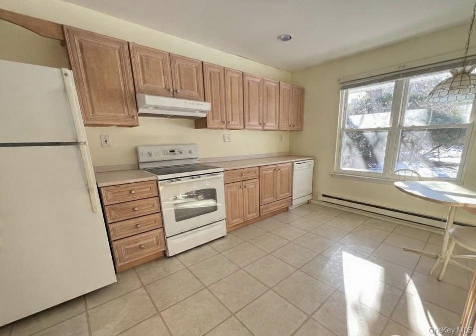 #8 photo, 432A Falmouth Court, सफ़ोक काउंटी Ridge , NY 11961