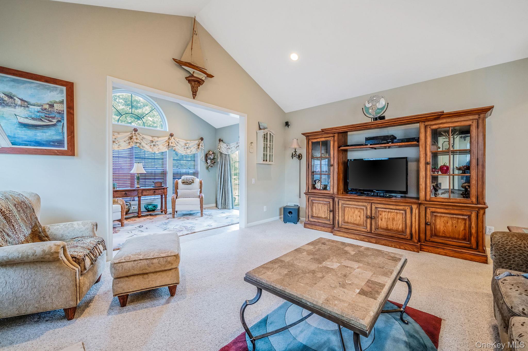 #19 photo, 78 Louden Loop, מחוז סאפוק Mount Sinai , NY 11766