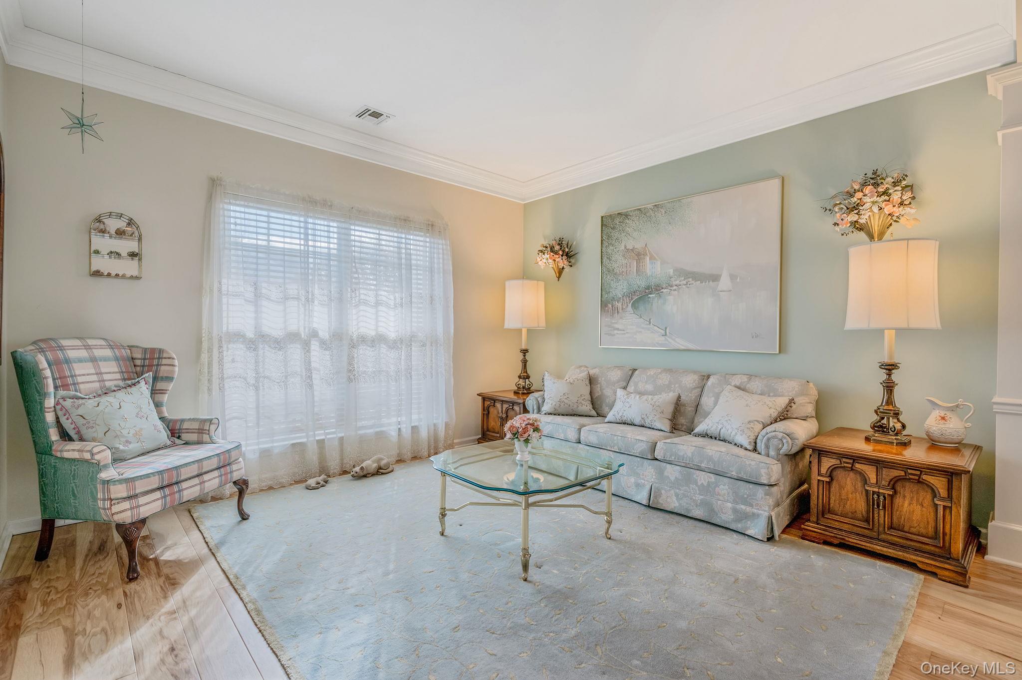 #6 photo, 78 Louden Loop, מחוז סאפוק Mount Sinai , NY 11766