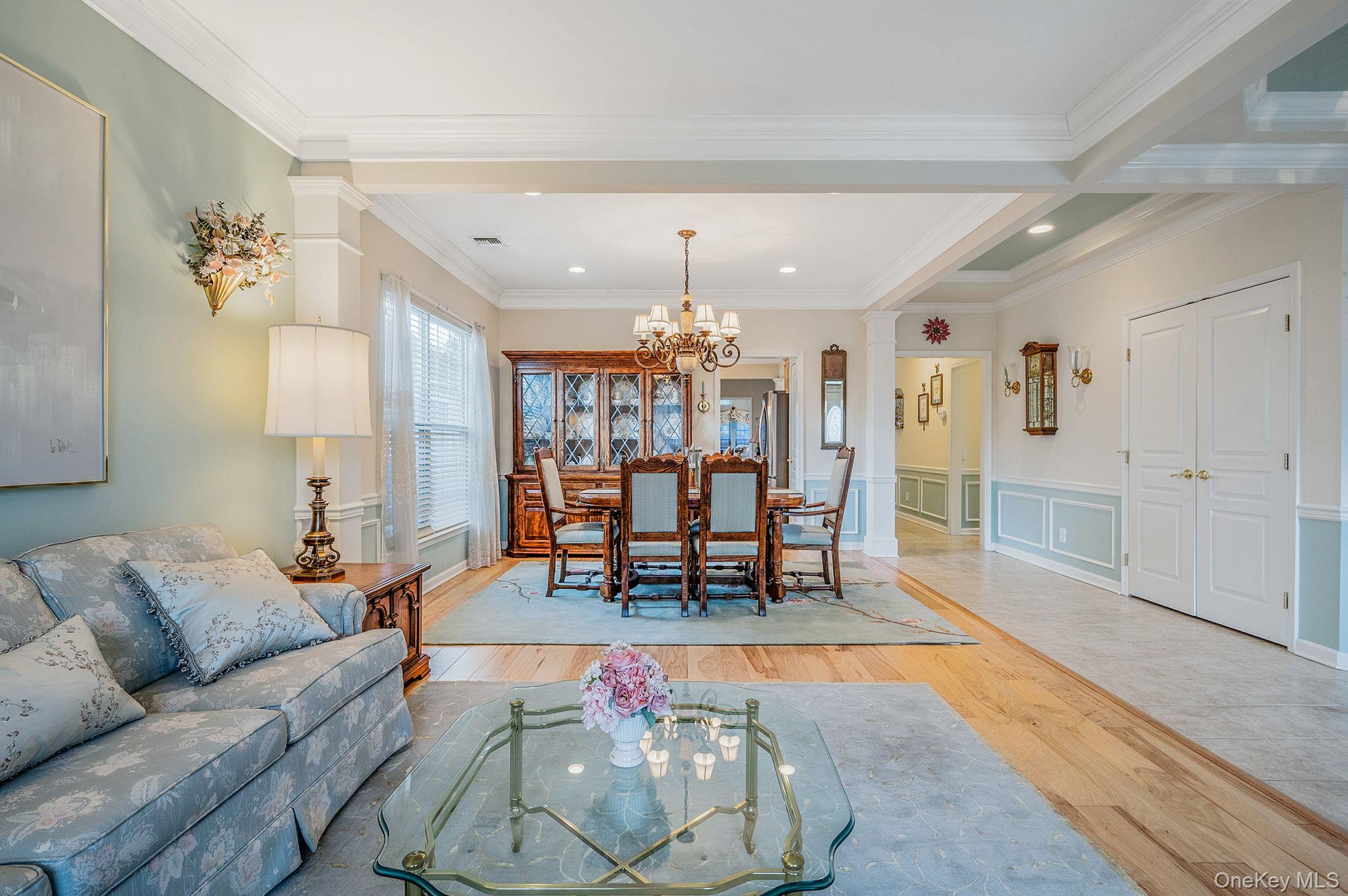 #8 photo, 78 Louden Loop, מחוז סאפוק Mount Sinai , NY 11766