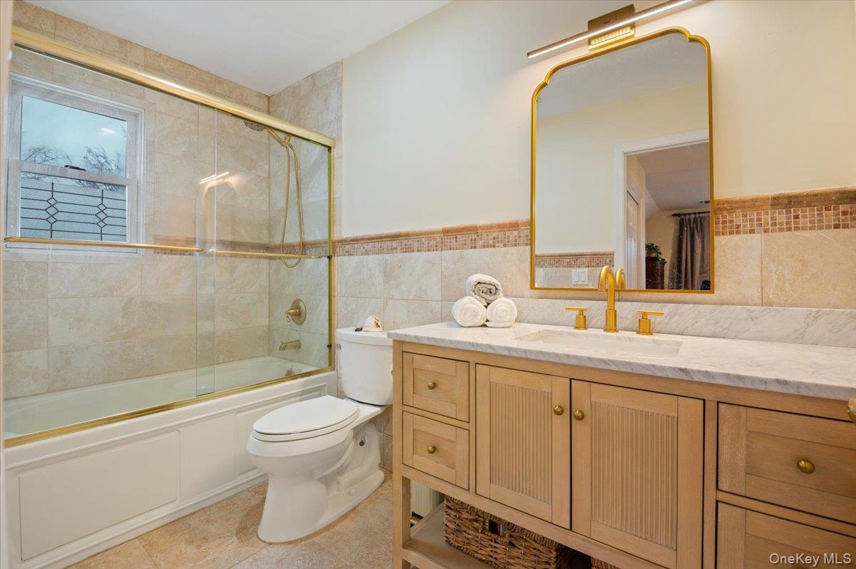 #20 photo, 322 Elmore Avenue, Нассау ‖ East Meadow , NY 11554