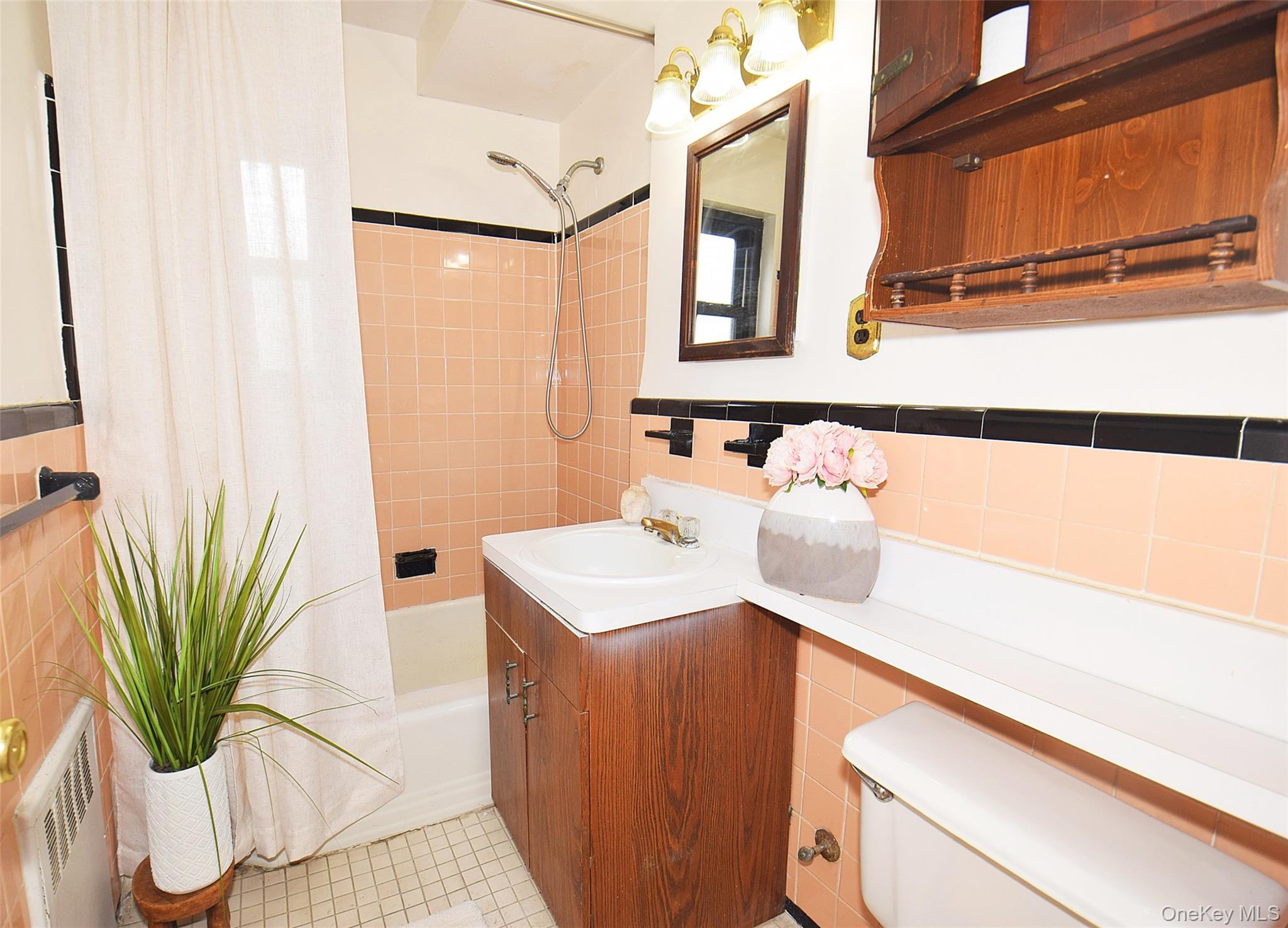 #9 photo, 163-49 Willets Pt Boulevard, Whitestone , NY 11357