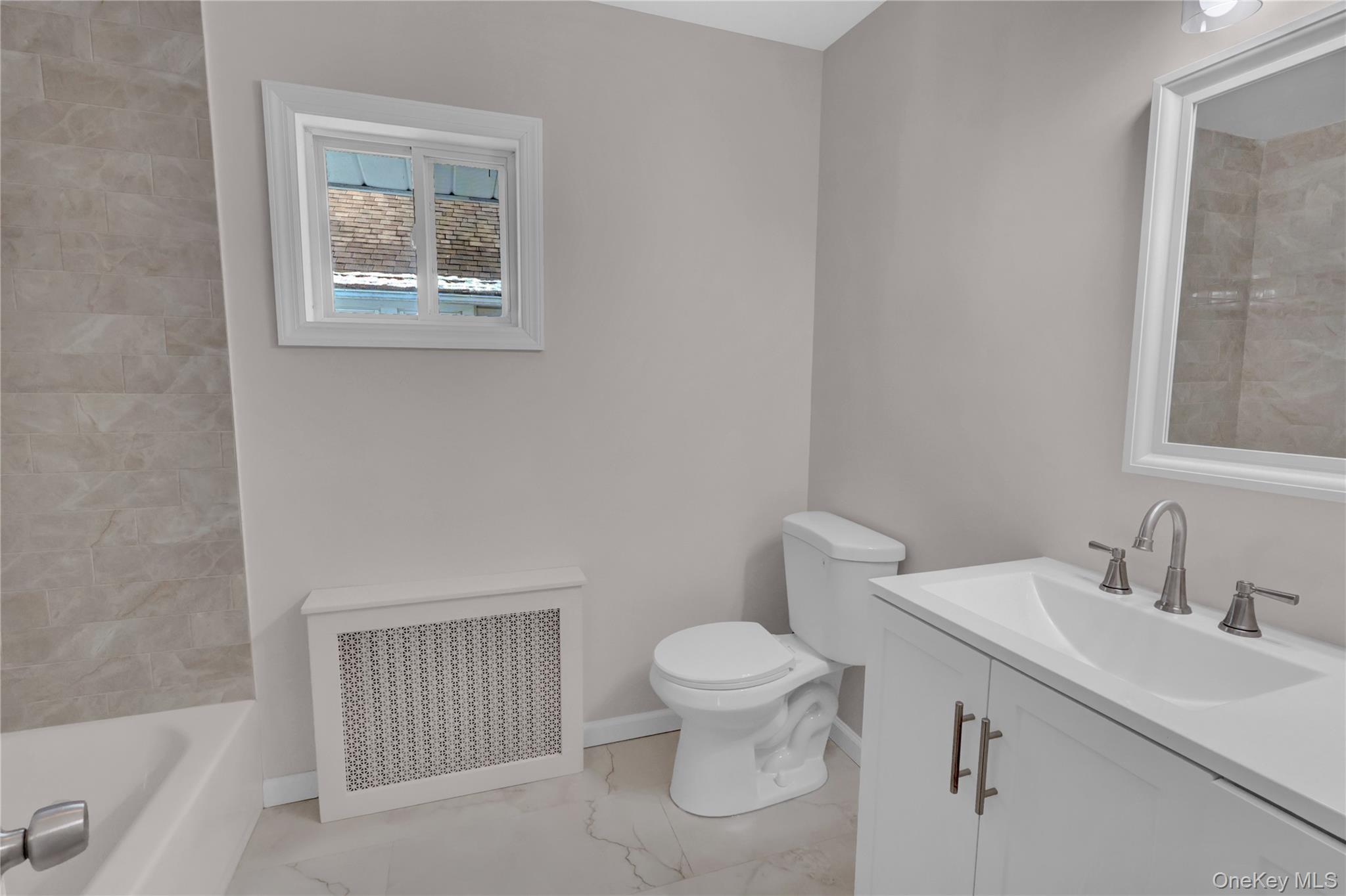 #11 photo, 820 Jefferson Street, Baldwin , NY 11510