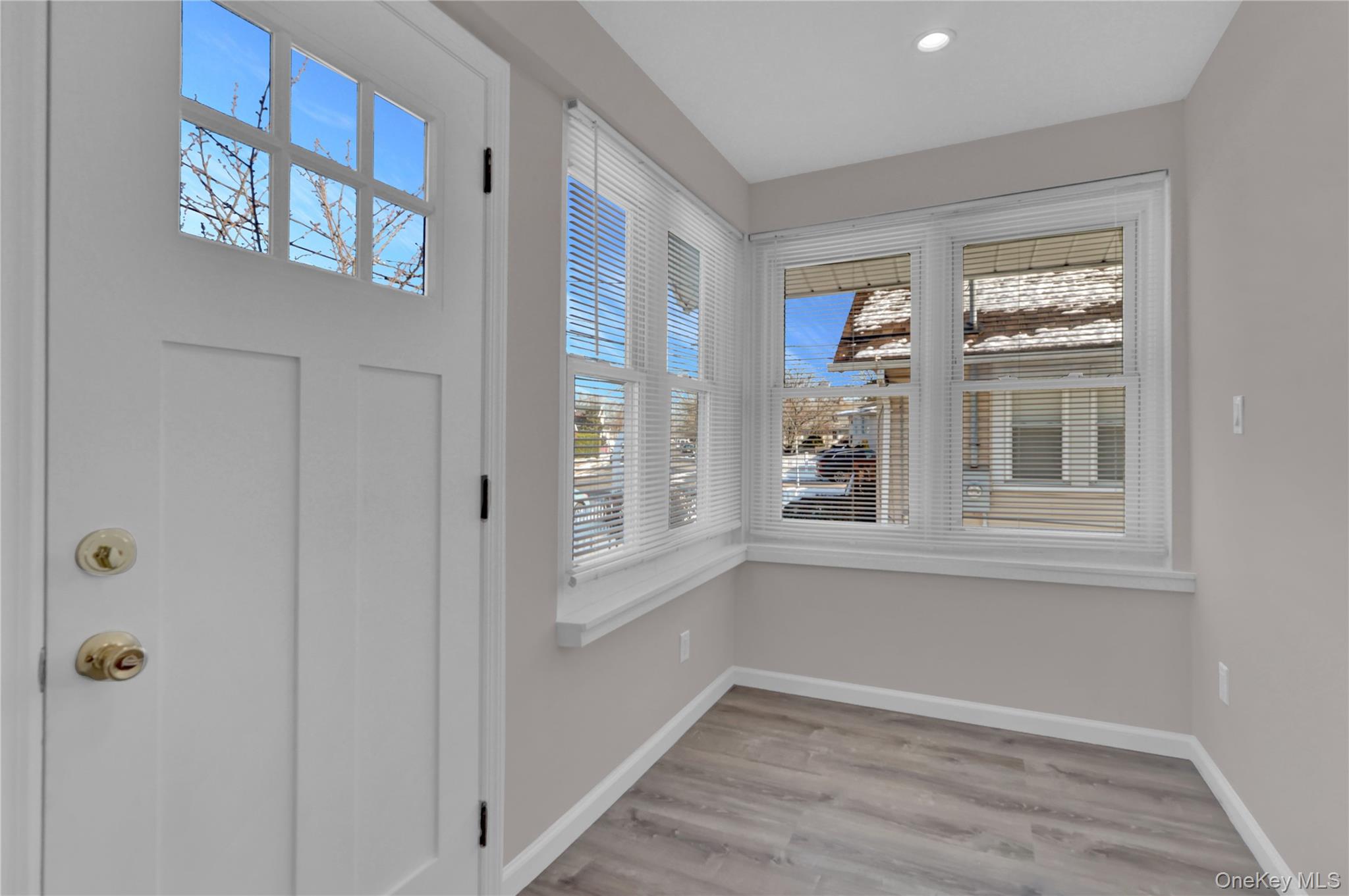 #3 photo, 820 Jefferson Street, Baldwin , NY 11510