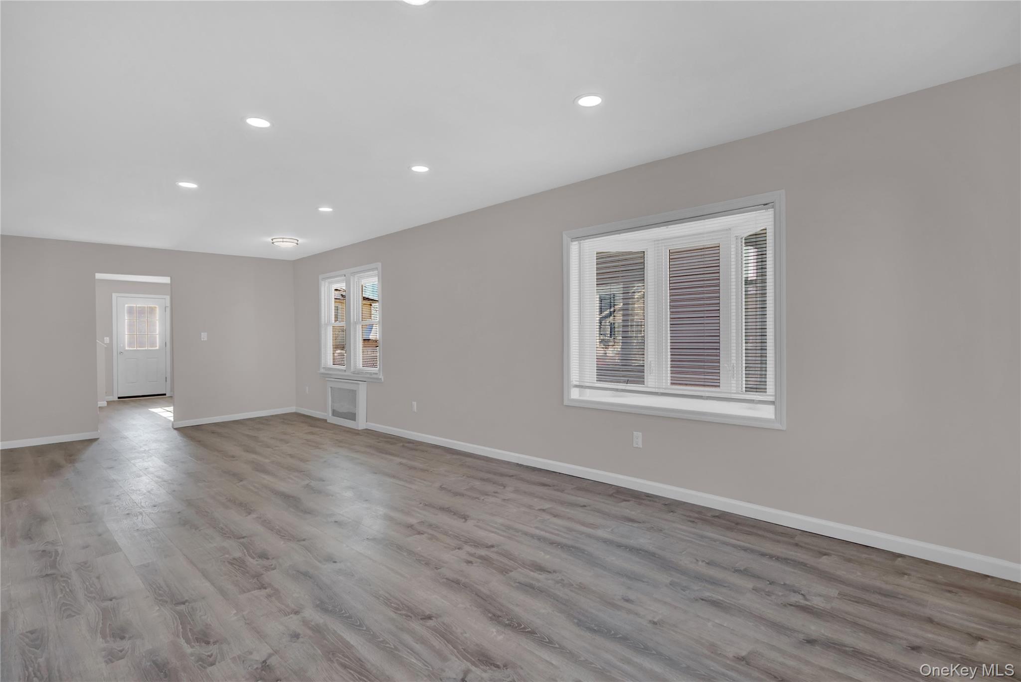 #4 photo, 820 Jefferson Street, Baldwin , NY 11510